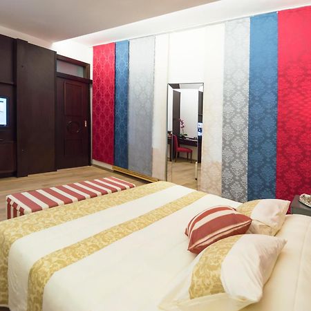 Luxury Apartments Pricna Prague Exterior photo