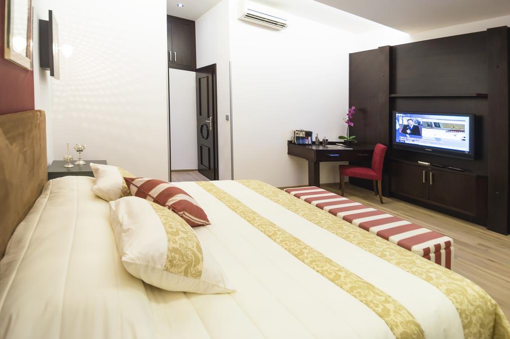 Luxury Apartments Pricna Prague Exterior photo