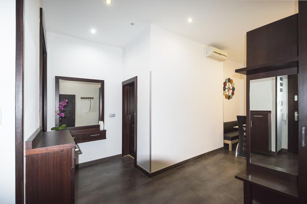 Luxury Apartments Pricna Prague Exterior photo